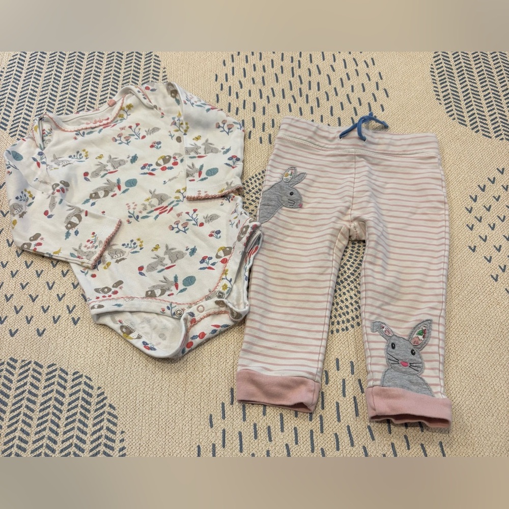 Baby Boden Bunny Appliqué Baby Outfit